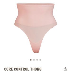 SKIMS Core Control Thong - new in box